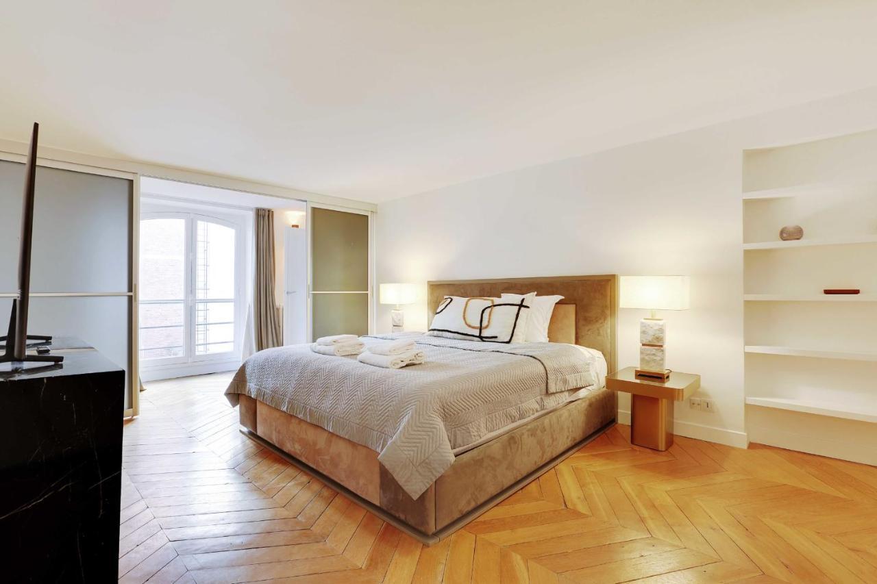 Elegant Apartment - 2Bd-6P - Avenue Montaigne Paris Dış mekan fotoğraf