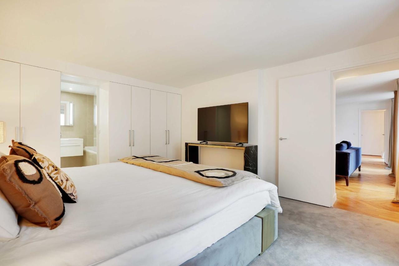 Elegant Apartment - 2Bd-6P - Avenue Montaigne Paris Dış mekan fotoğraf