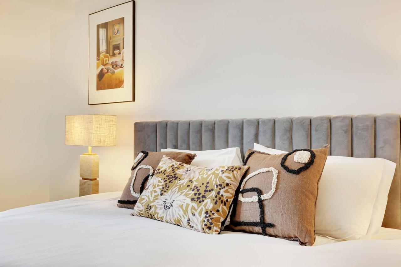 Elegant Apartment - 2Bd-6P - Avenue Montaigne Paris Dış mekan fotoğraf